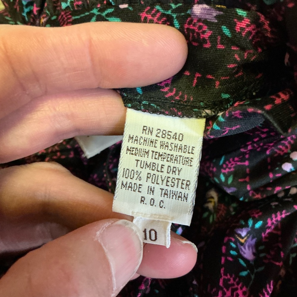 Vtg 70s Puccini black floral top - Picture 3 of 12